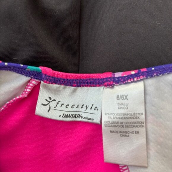 Danskin Sparkly Gymnastics Leotard Romper Size S - Picture 4 of 4